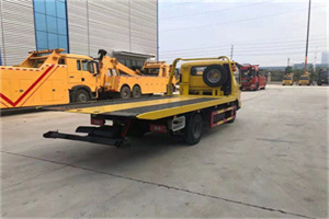 金城江非事故拖车